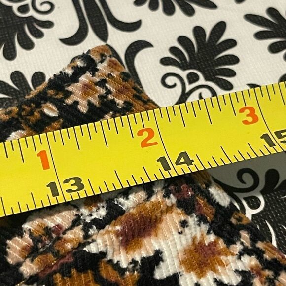 Arizona - Juniors brown floral corduroy mini skirt - Picture 6 of 8